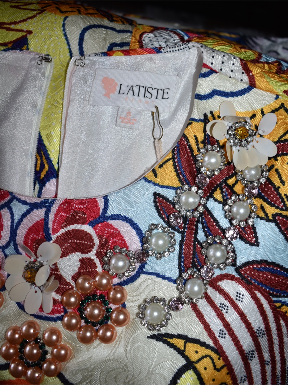 ✨ NWT L’atiste Embellished Floral Jacquard Shift Mini Dress Size Small - Picture 5 of 6